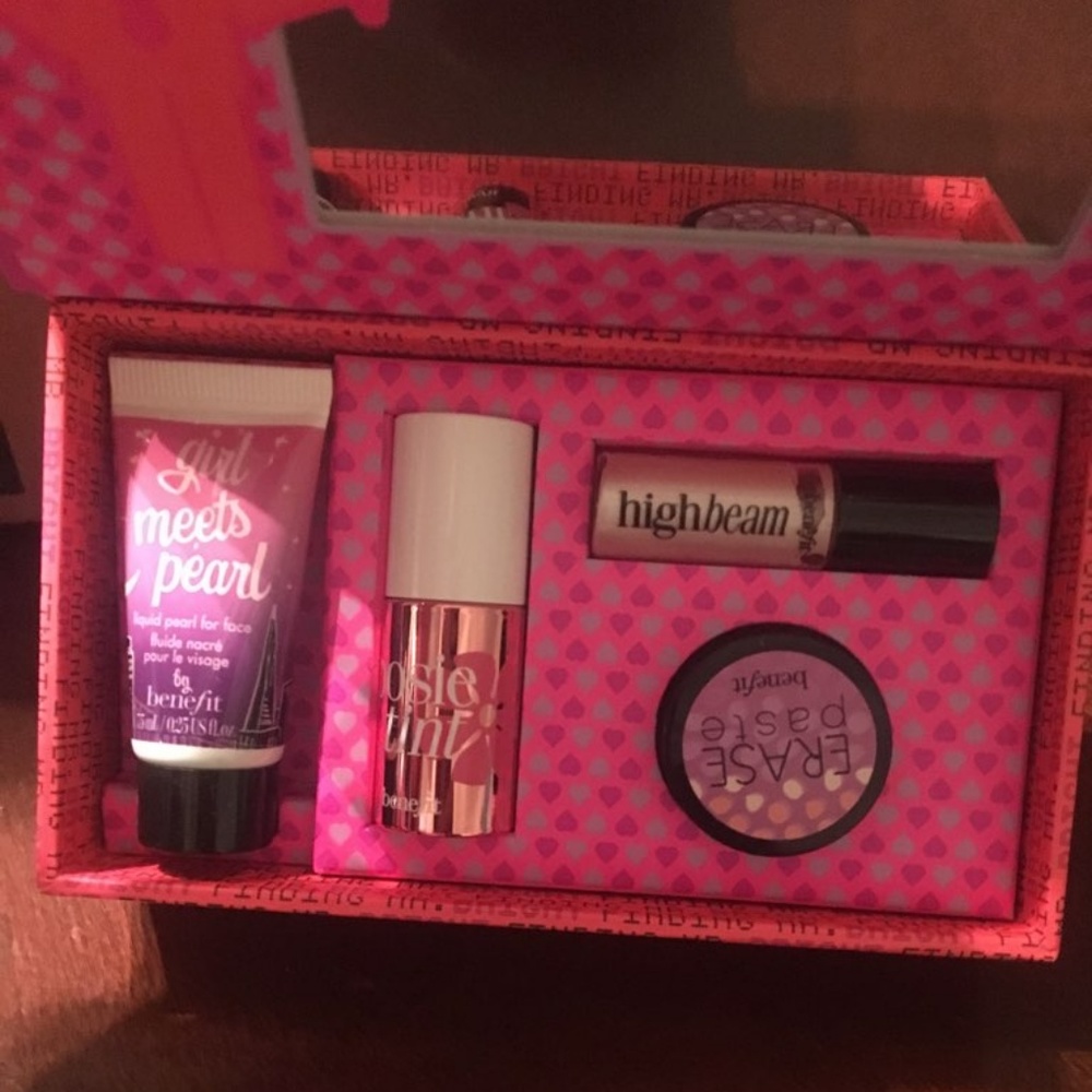 Benefit "Finding Mr Bright" Kit